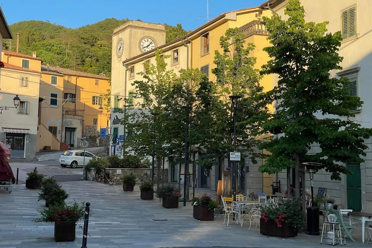 펜션 카스텔리나마르티마 Casa Storica Con Terrazzo 빌라