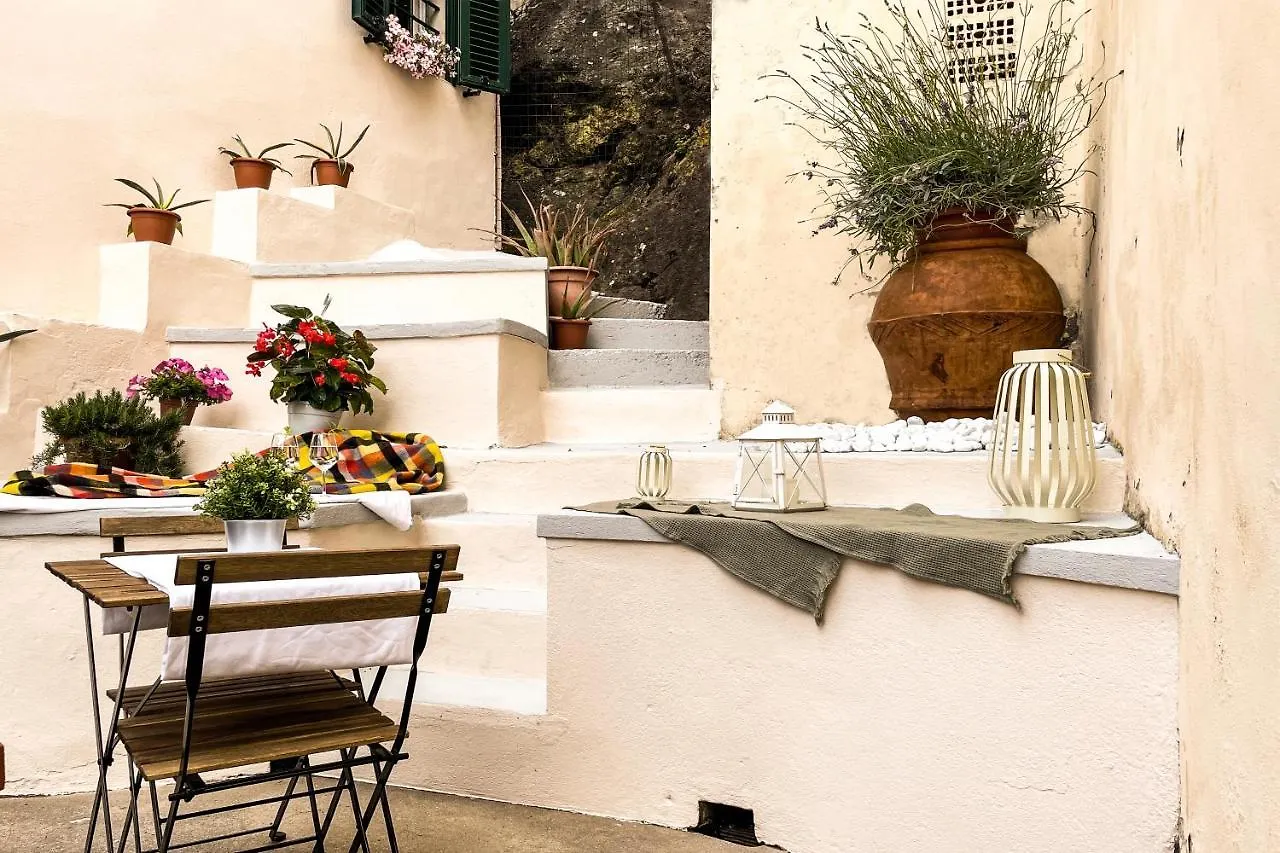 Casa Storica Con Terrazzo Villa Castellina Marittima Italy